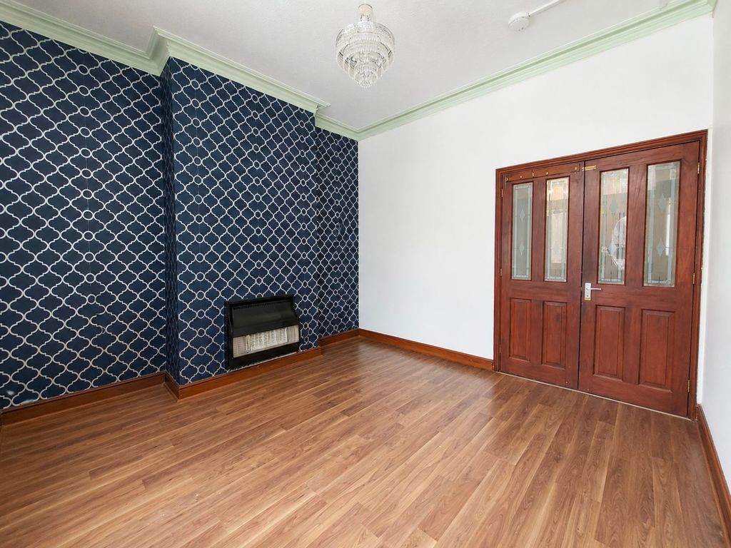 Property photo 2 of 9 Lounge