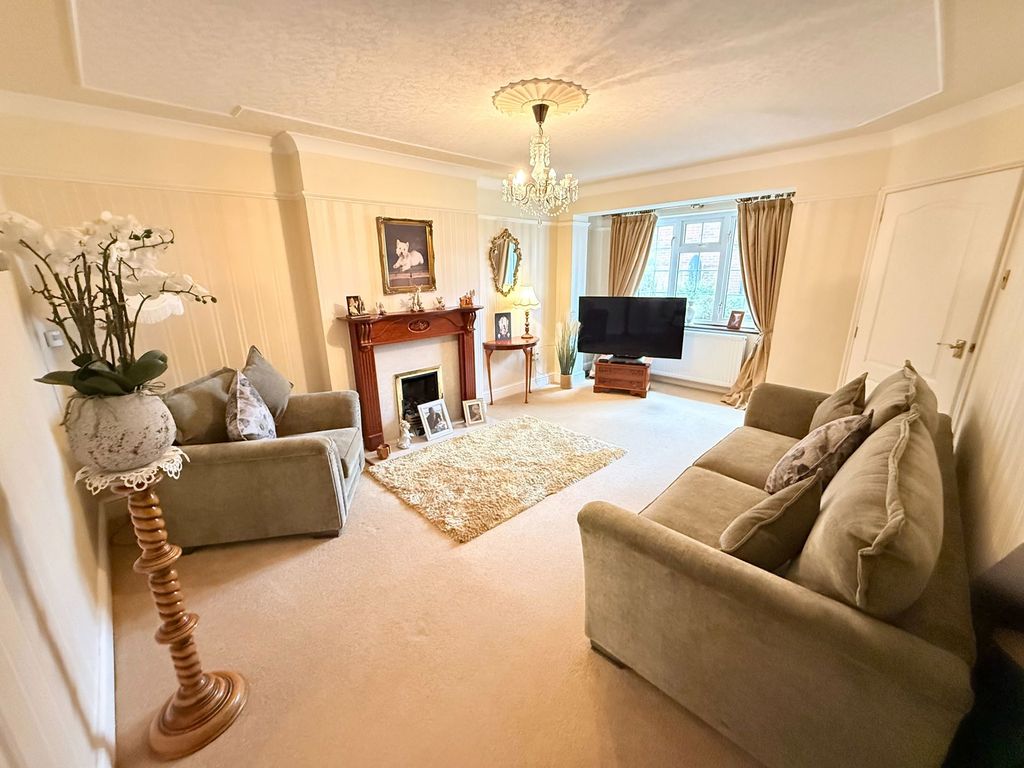 Property photo 3 of 23