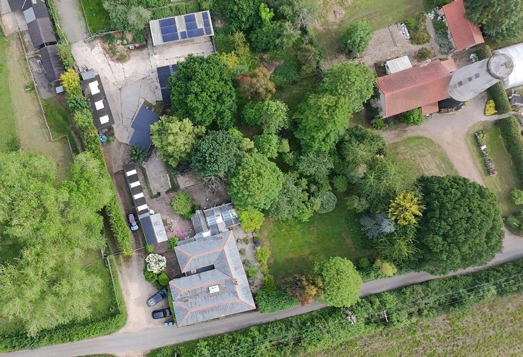 Property photo 2 of 29 Picture No. 47