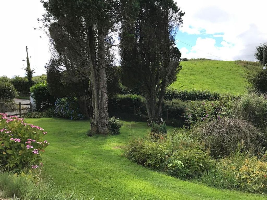 Property photo 3 of 25