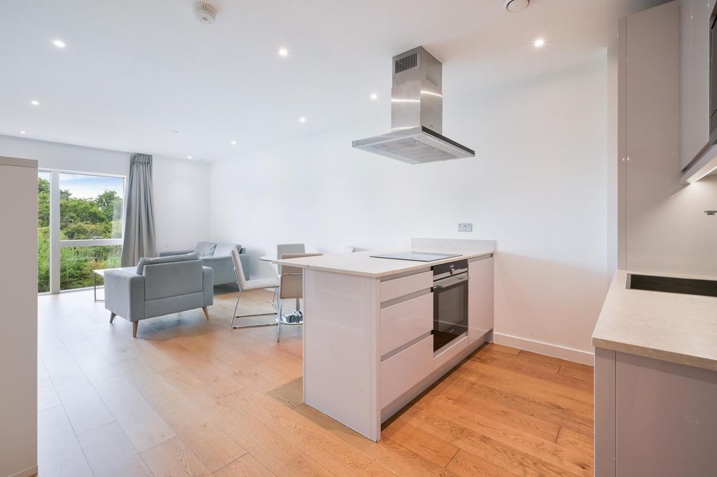Property photo 1 of 5
