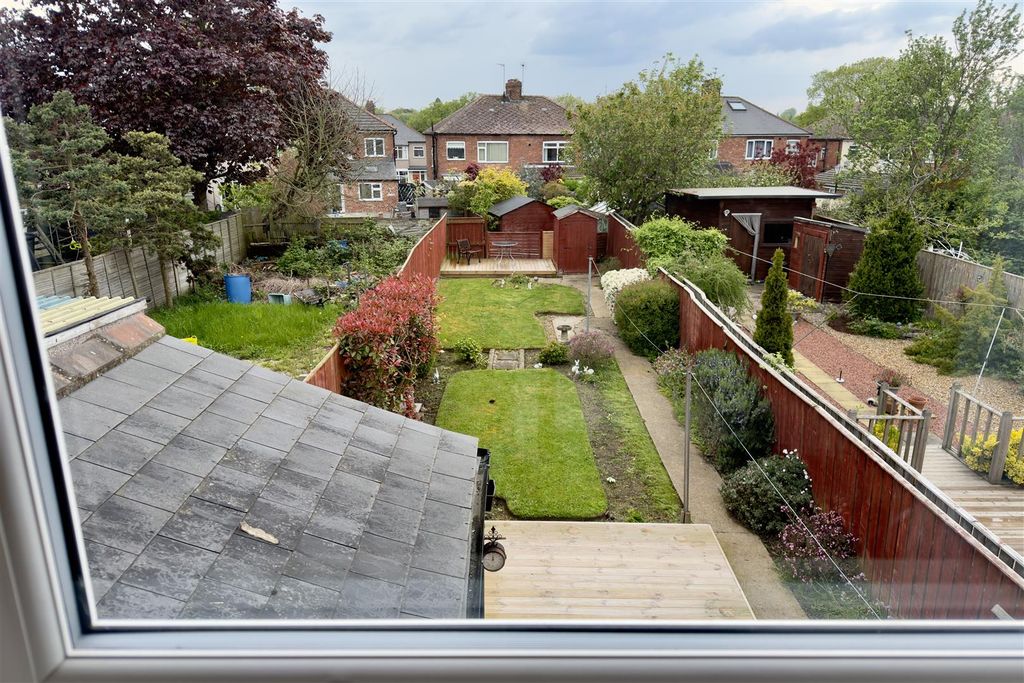 Property photo 3 of 23