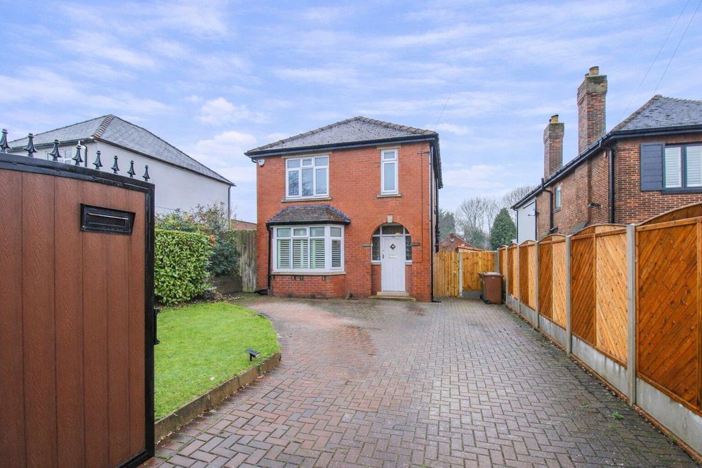 Property photo 1 of 18