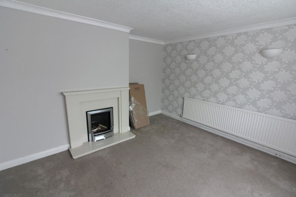Property photo 3 of 23