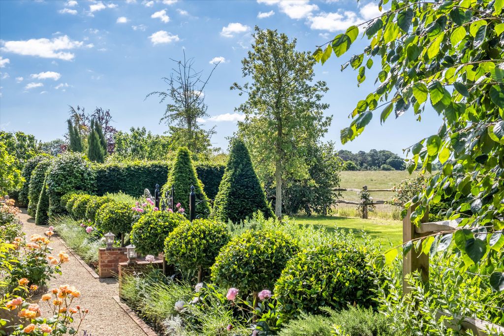 Additional image 38 of 5 bed detached house for saleWest Lavant, Chichester, West Sussex PO18