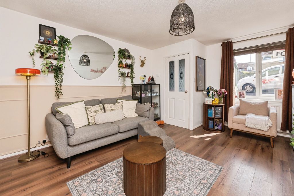 Property photo 2 of 19