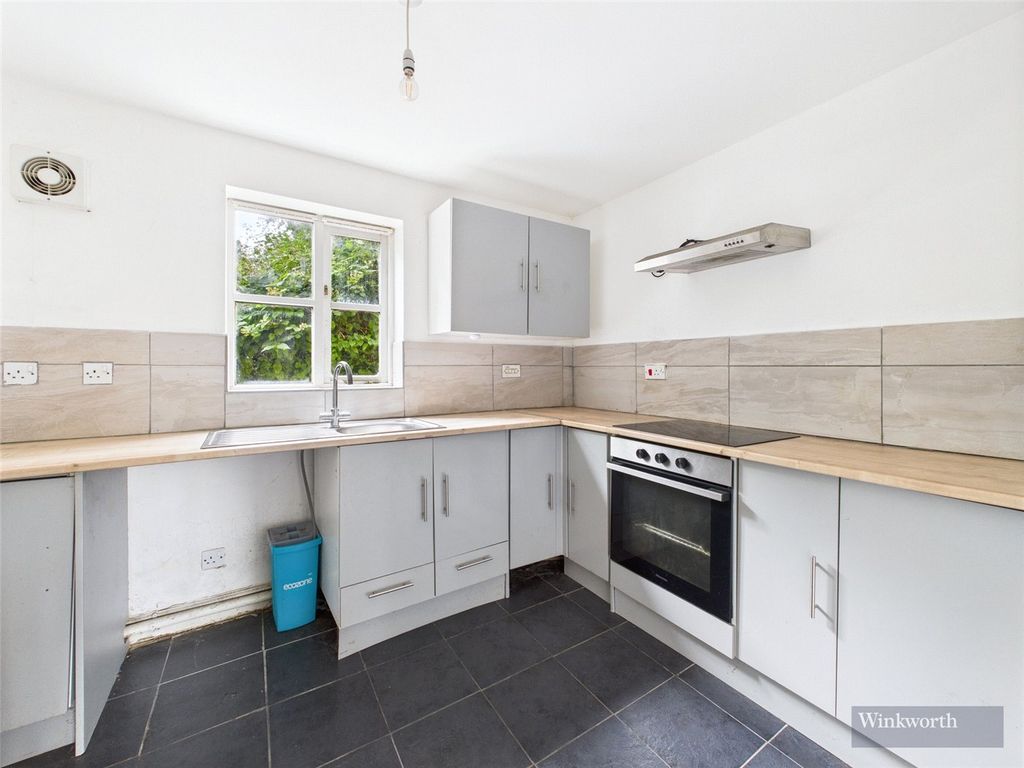 Property photo 2 of 7 Picture No. 14