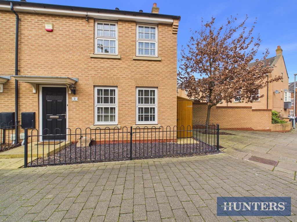 Property photo 1 of 17 Front