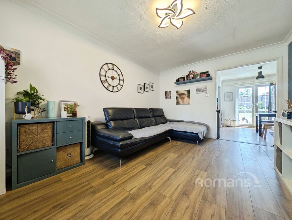 Property photo 2 of 12 Pbox-Img.Jpg