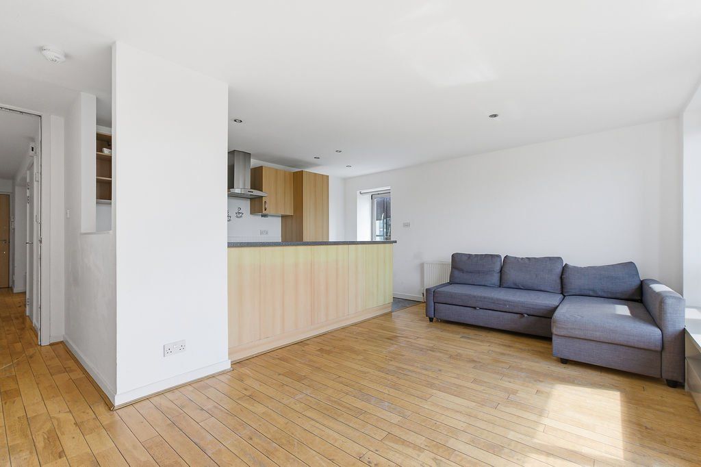 Property photo 2 of 17 Picture No. 31