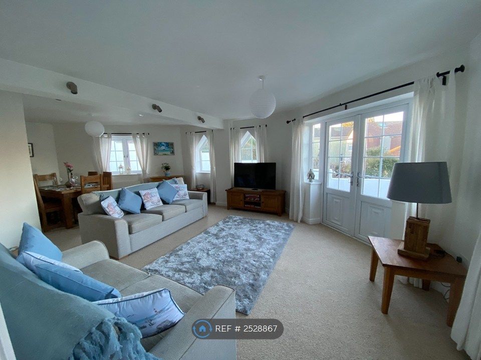 Property photo 1 of 16 Lounge/Diner
