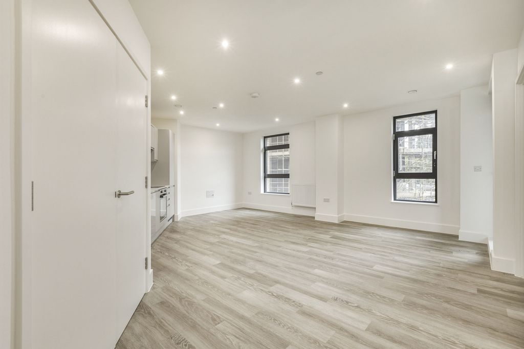 Property photo 2 of 7 Onebedflat--10