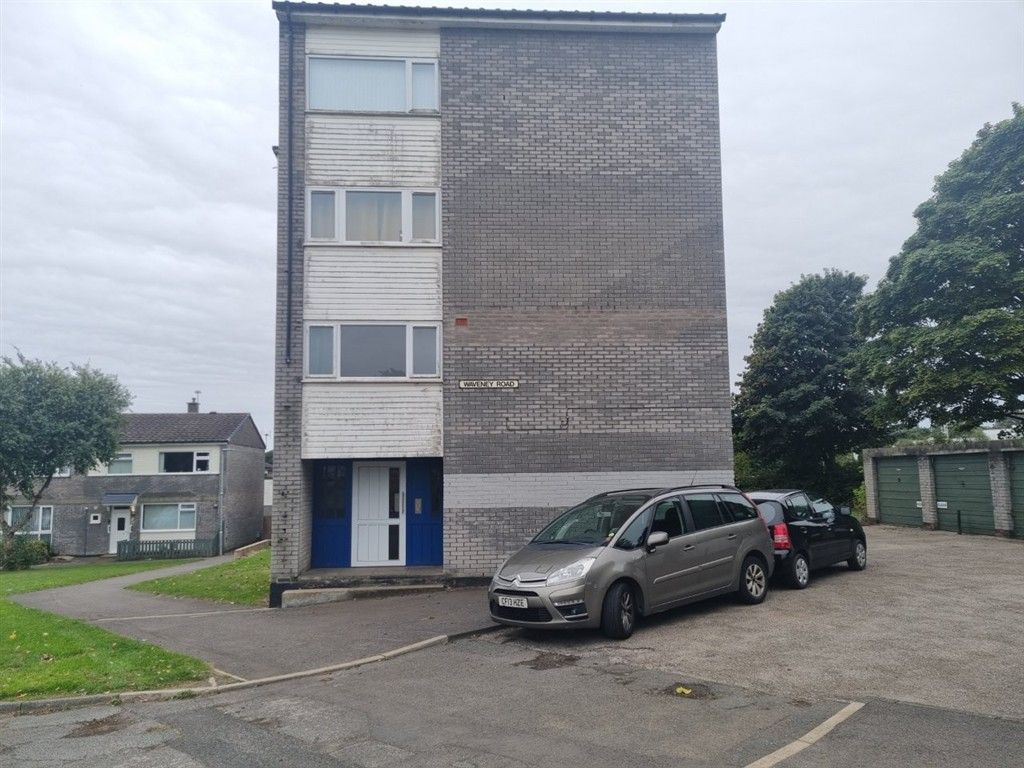 Property photo 1 of 11