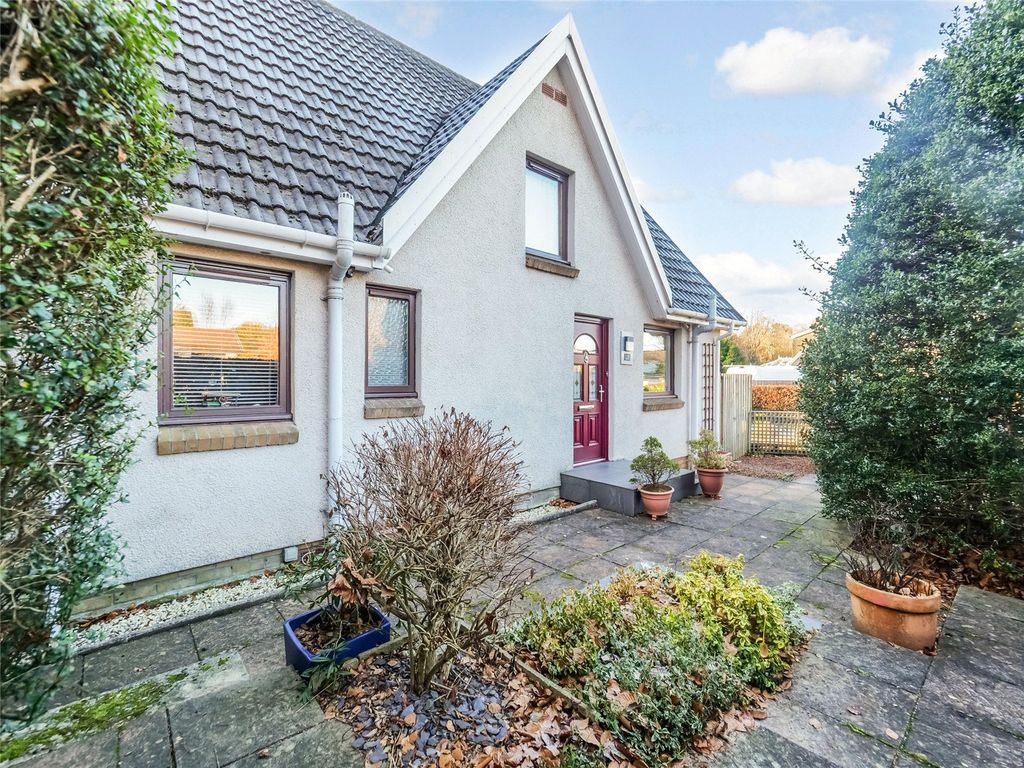 Property photo 1 of 16 Picture No. 02