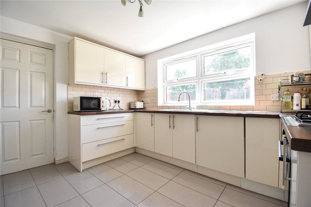 Property photo 3 of 21 Picture No. 09