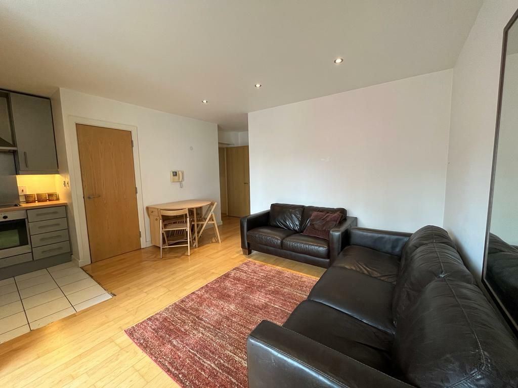 Property photo 2 of 10 Lounge 2