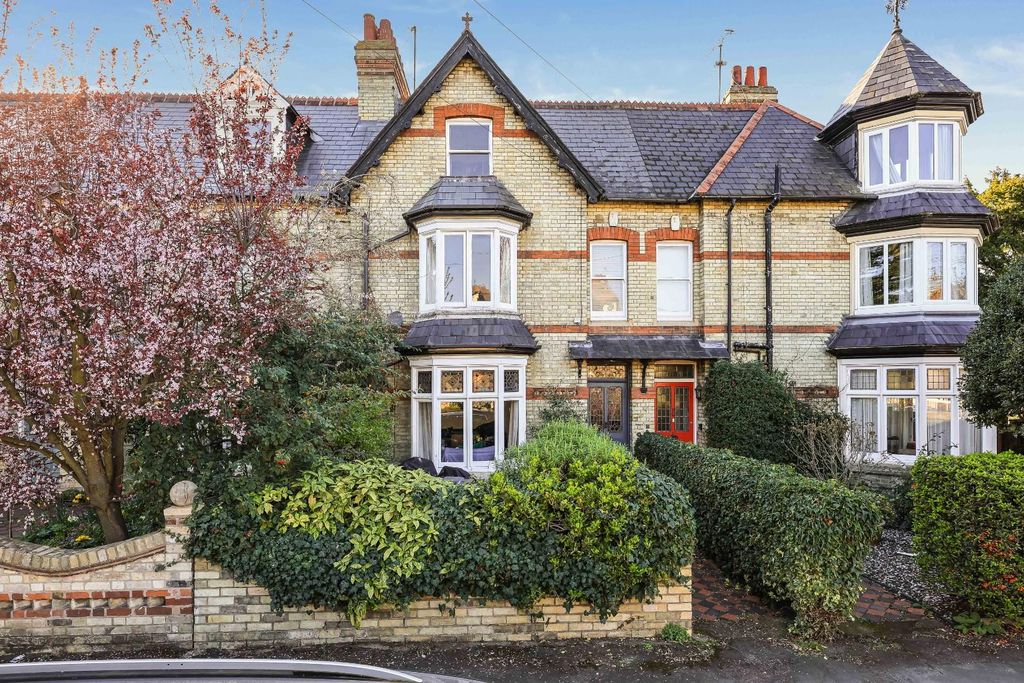 Property photo 1 of 32 Img (36).Jpg