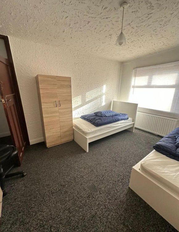 Property photo 1 of 7 Bc926B8A-Fd7A-4974-ba5A-57dc87Bc6243.Webp