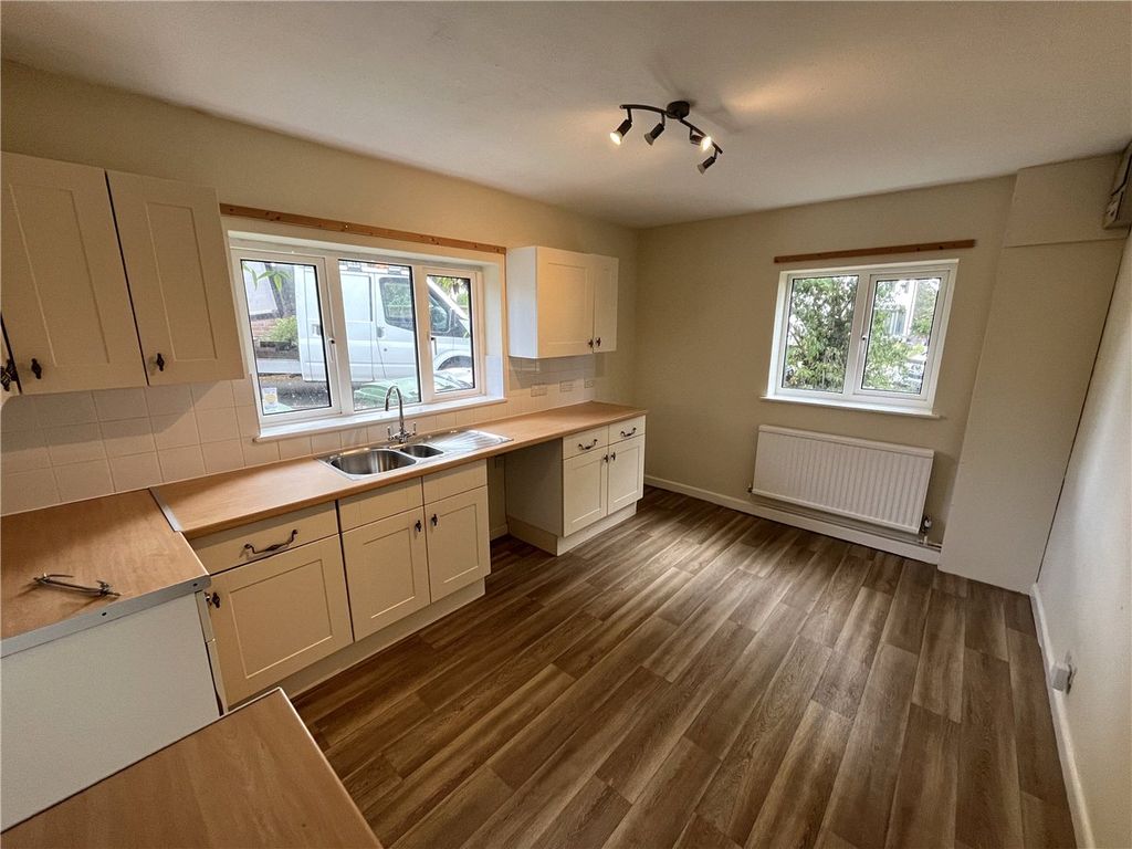Property photo 2 of 14 Picture No. 03