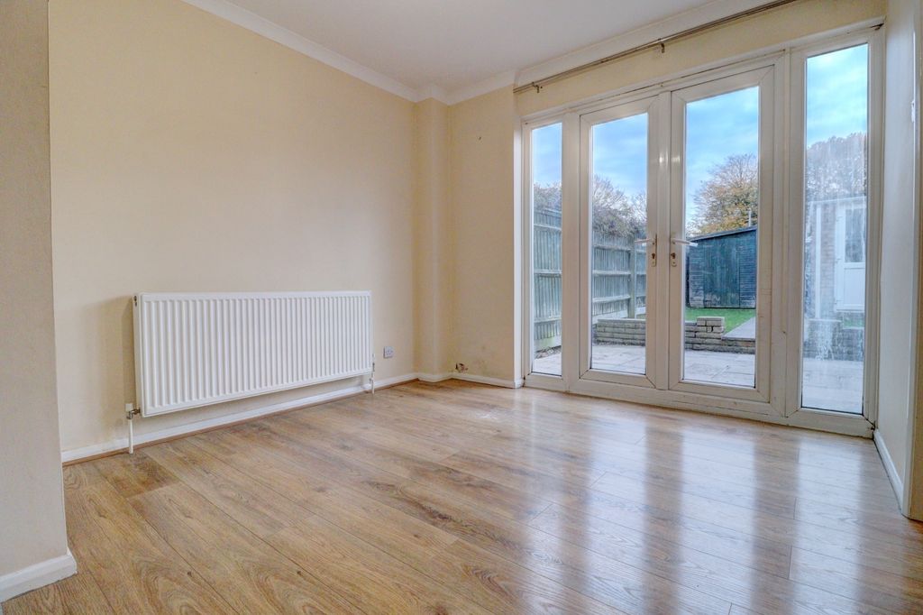 Property photo 3 of 17 Picture No. 07