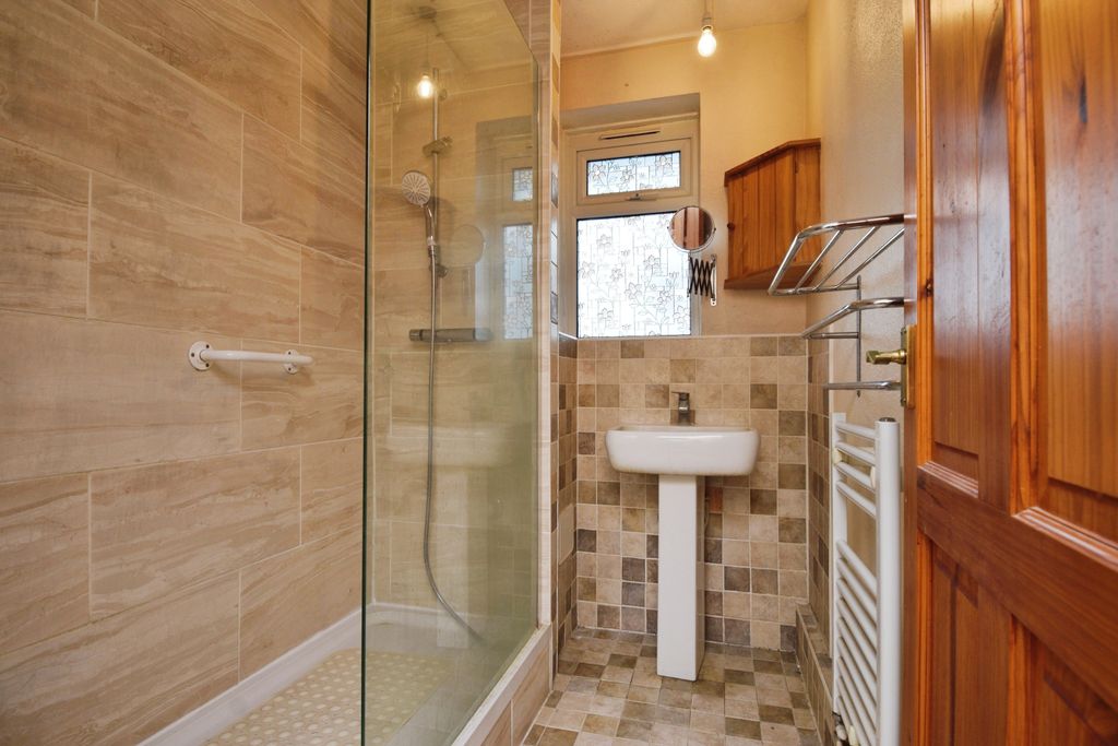 Property photo 2 of 17 Photography