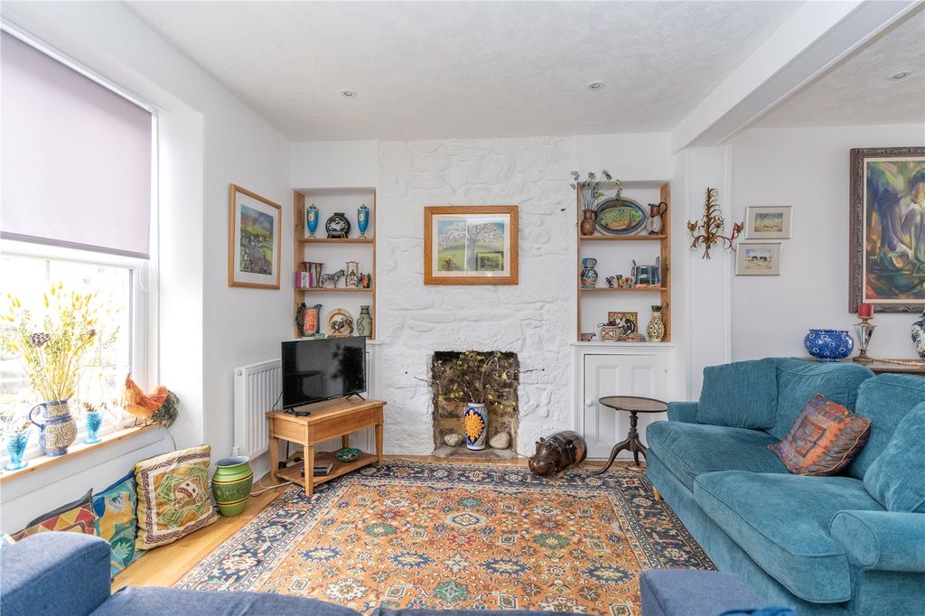 Property photo 2 of 17 Picture No. 36