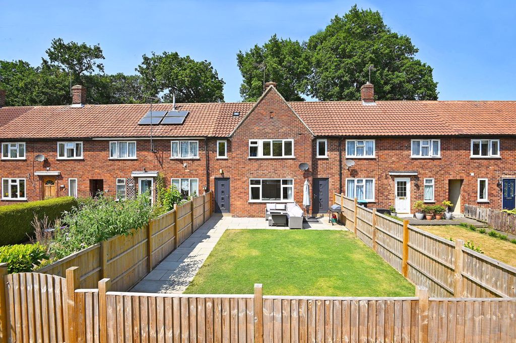 Property photo 1 of 23