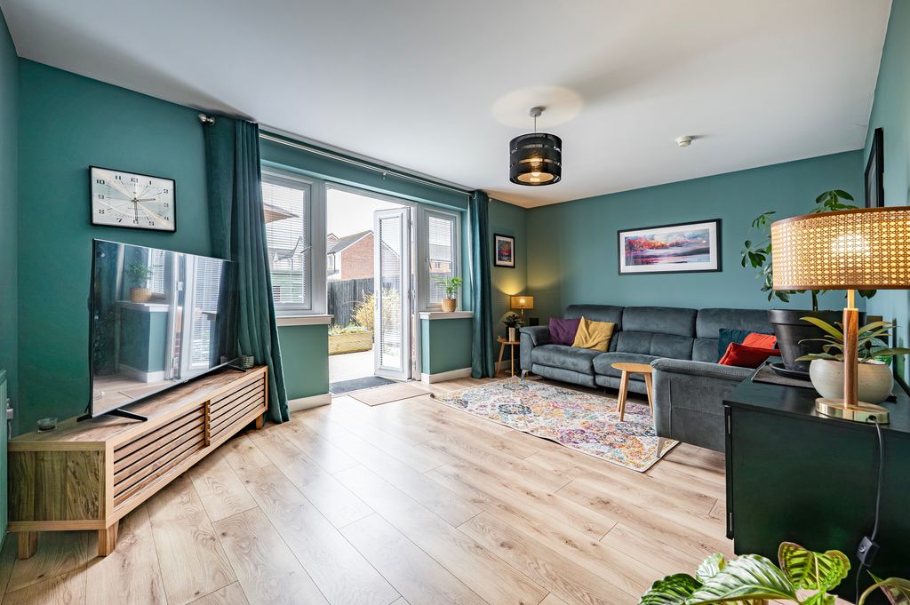 Property photo 3 of 53