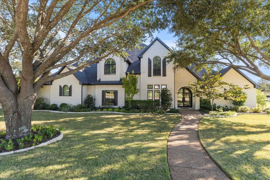 Property photo 1 of 31