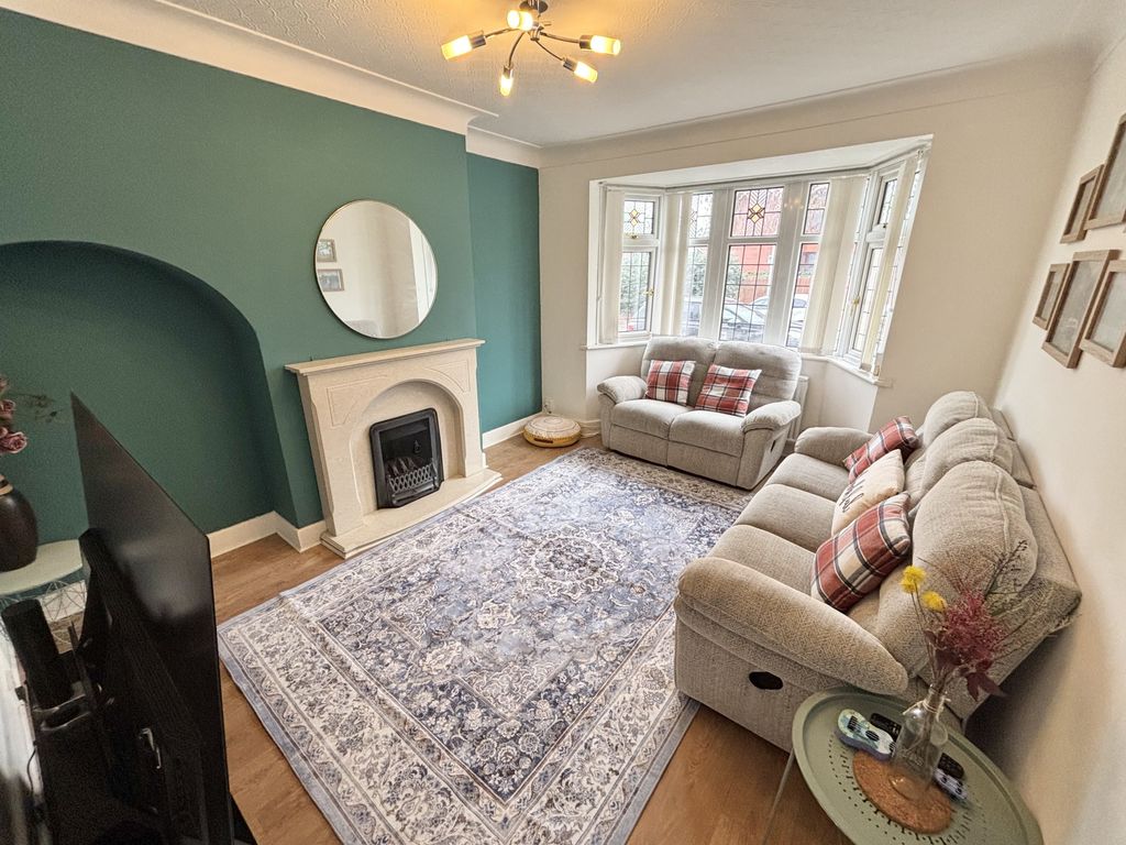 Property photo 3 of 25