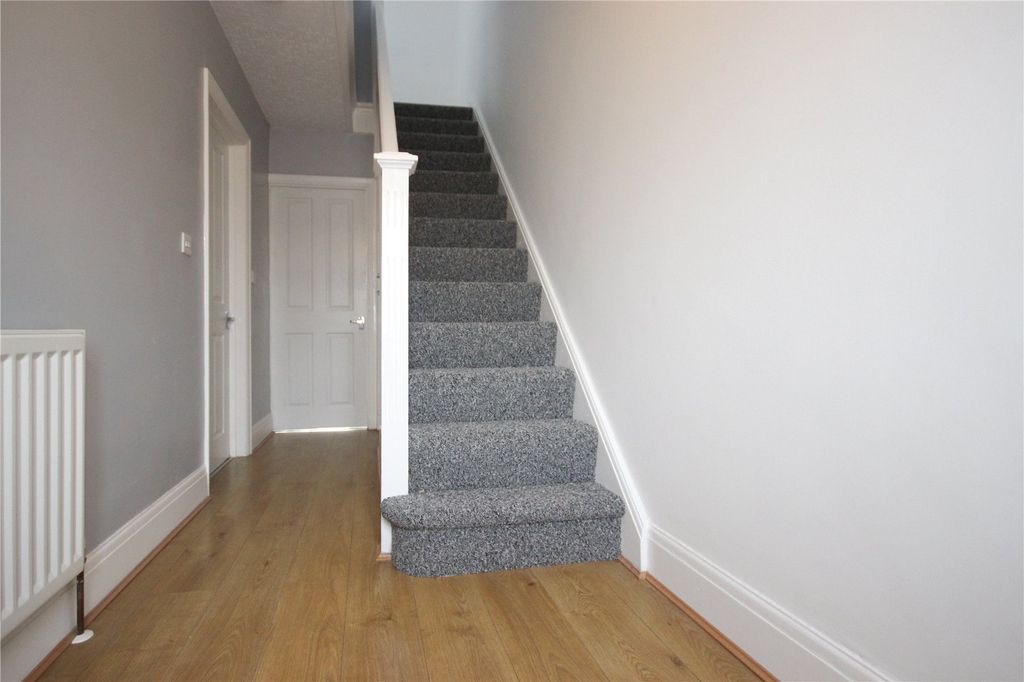 Property photo 3 of 8 Picture No. 45