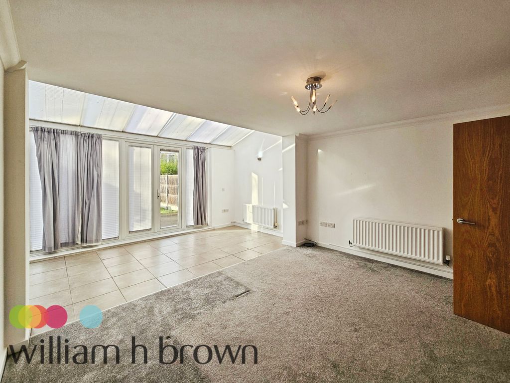 Property photo 2 of 20 Image