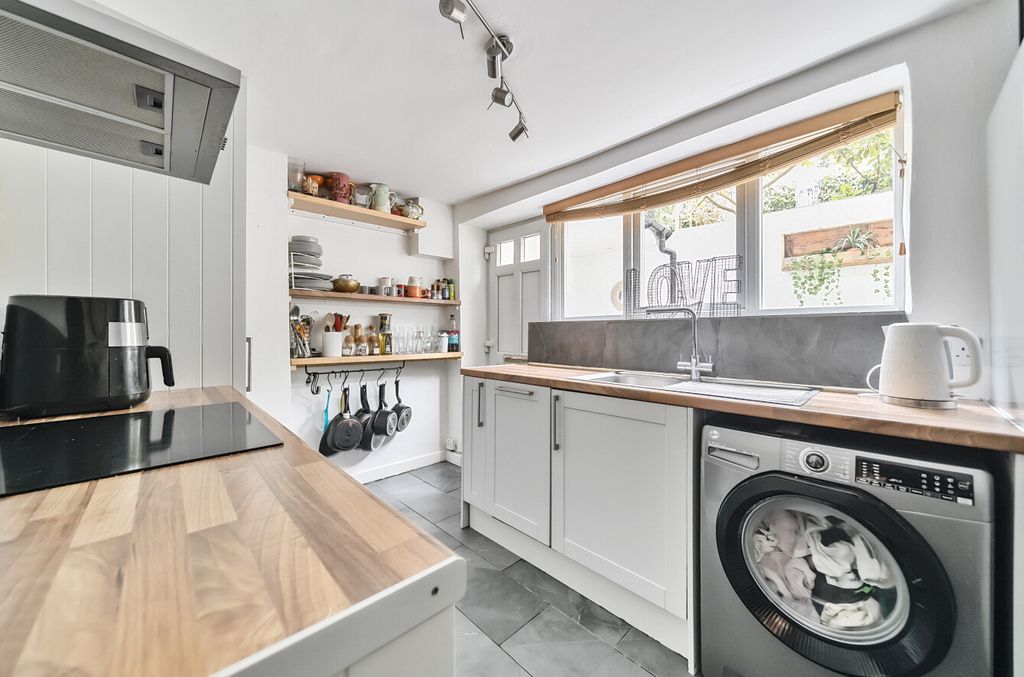 Property photo 3 of 23 1211116 (5).Jpg