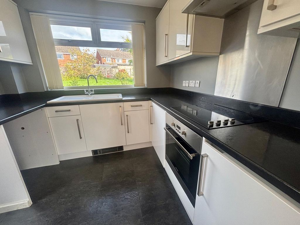 Property photo 3 of 17 Gallery