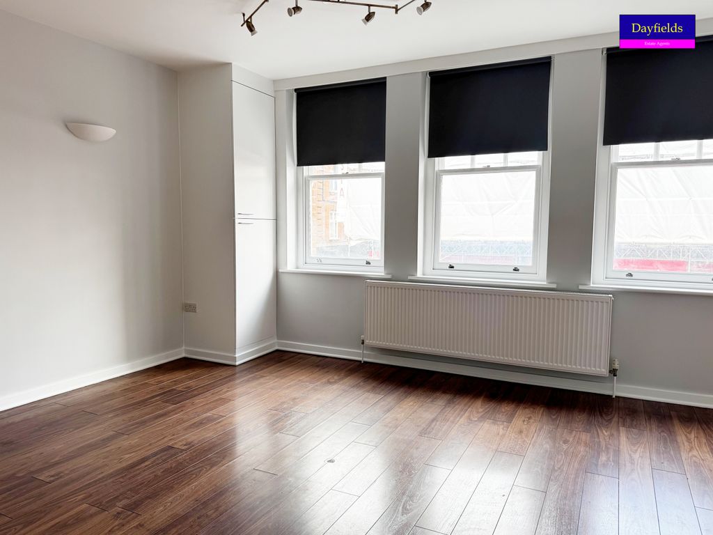 Property photo 1 of 3