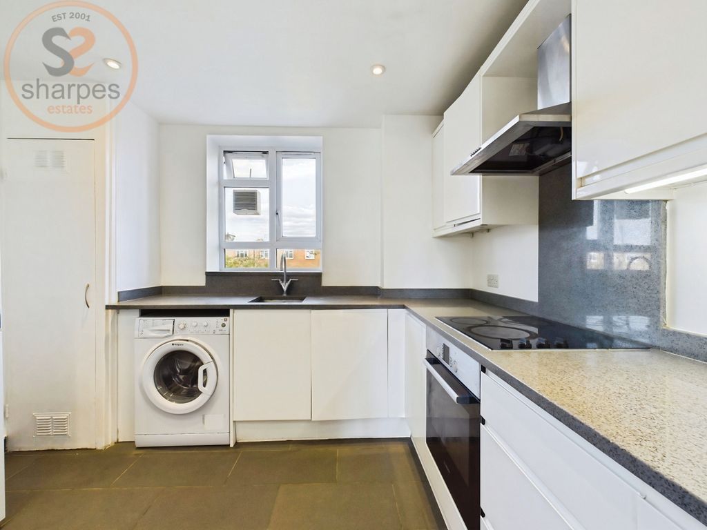 Property photo 2 of 12 B7578A95-Cam03524G0-Pr0042-Still006