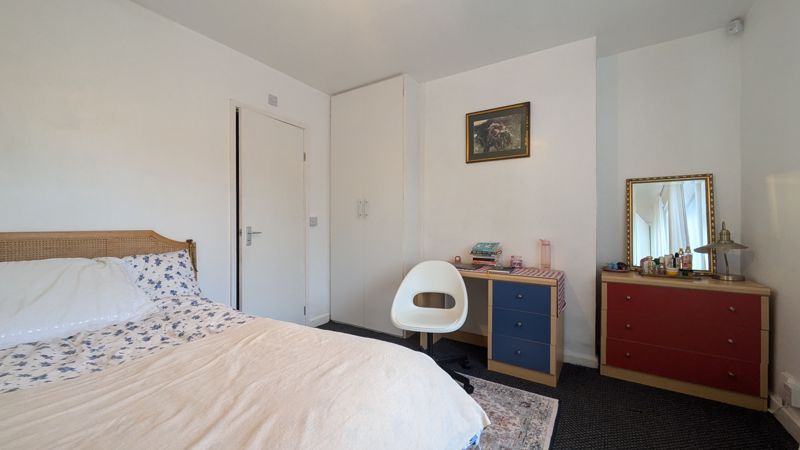 Property photo 1 of 12 Photo 5