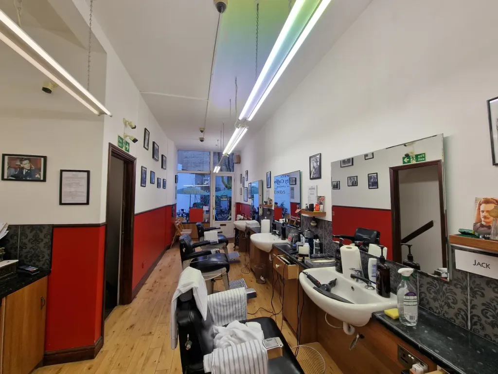 Property photo 3 of 9