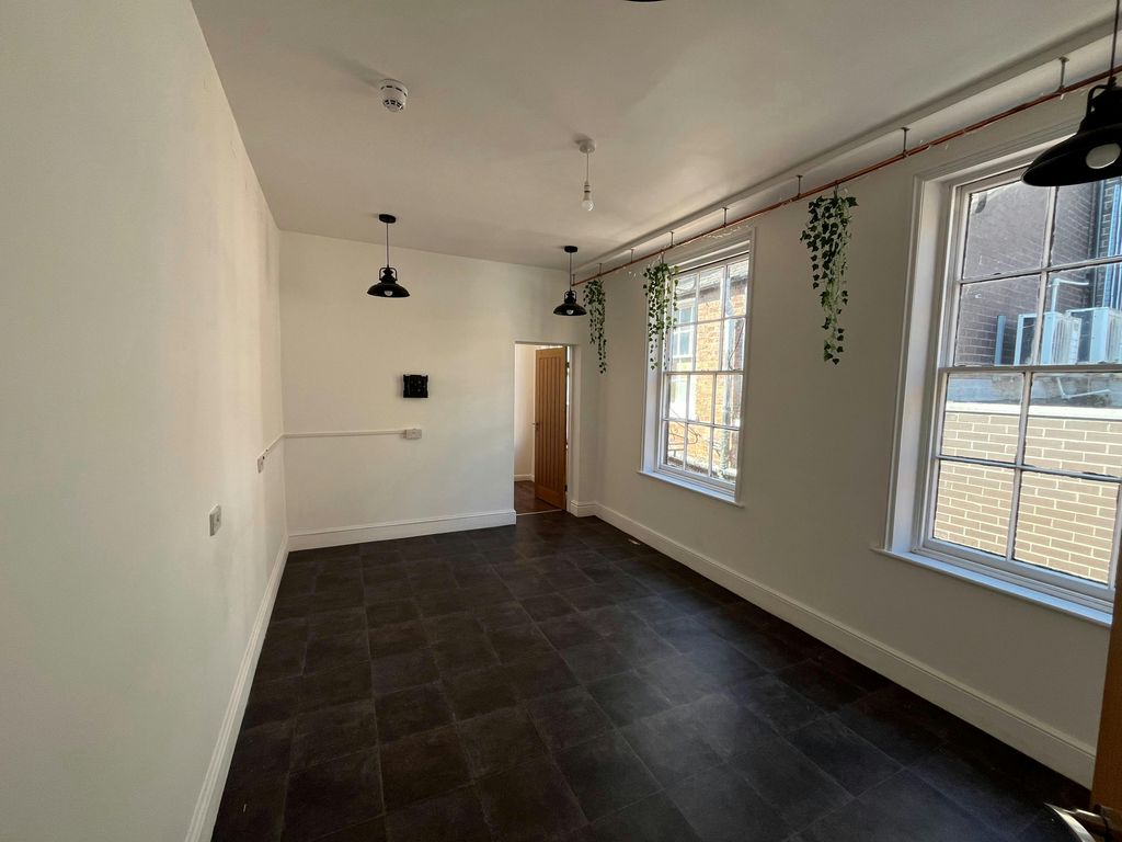 Property photo 2 of 7 4.Jpg