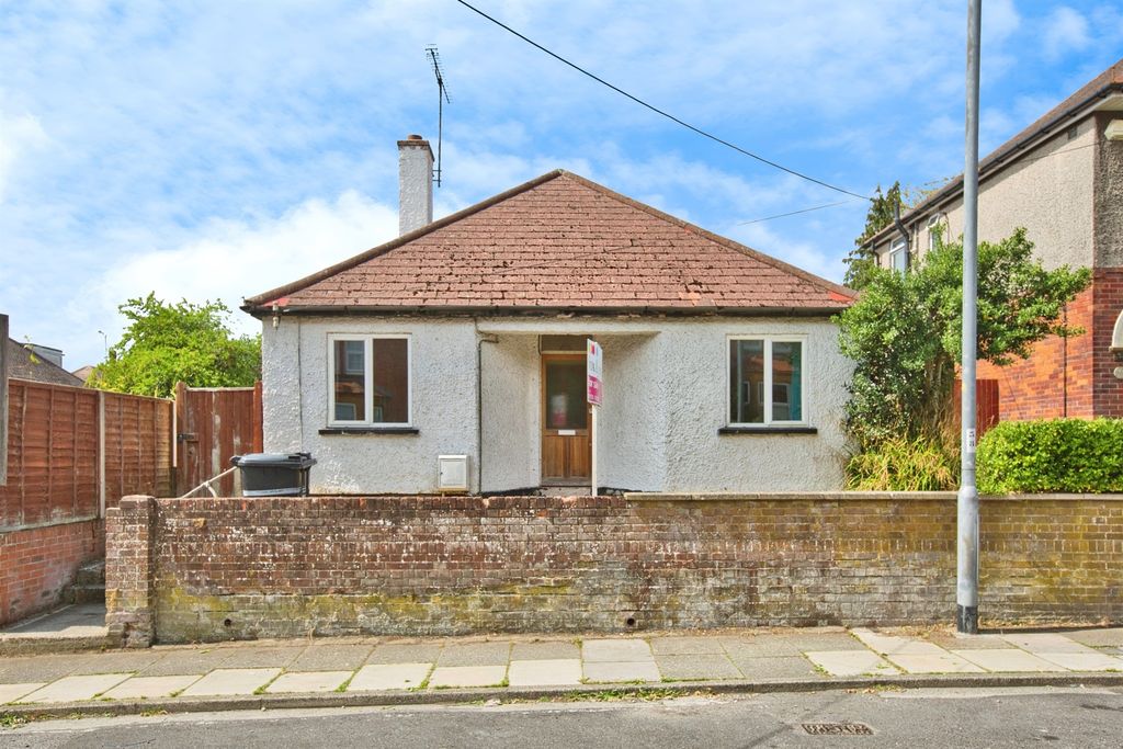 Property photo 1 of 17
