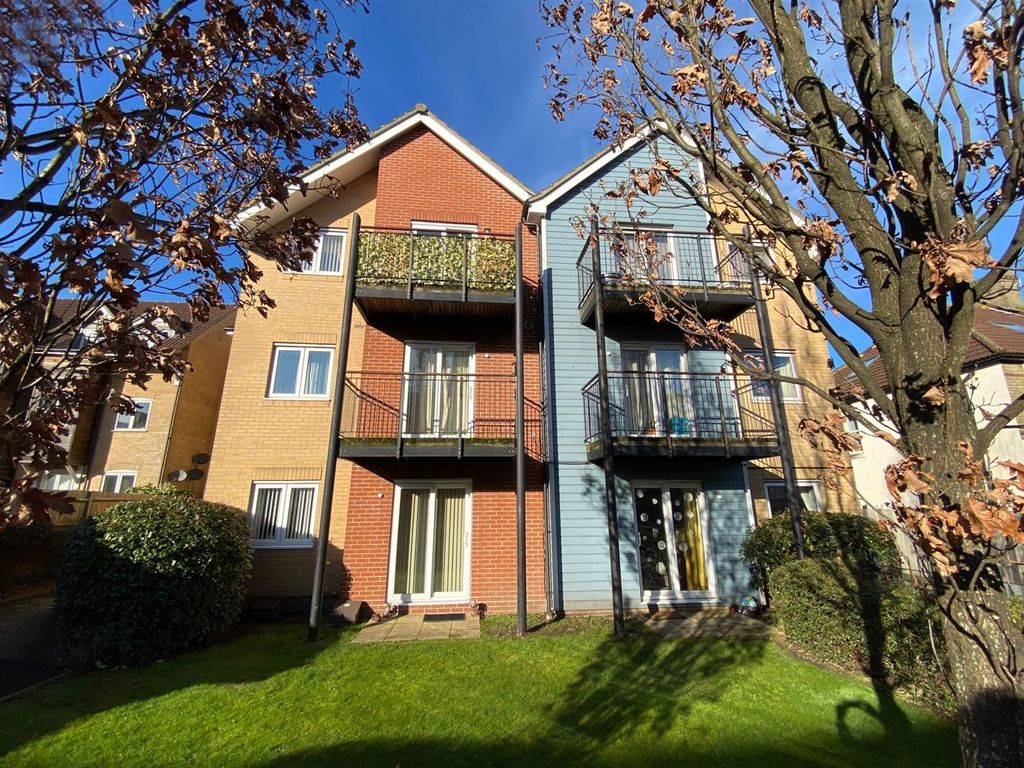 Property photo 1 of 7