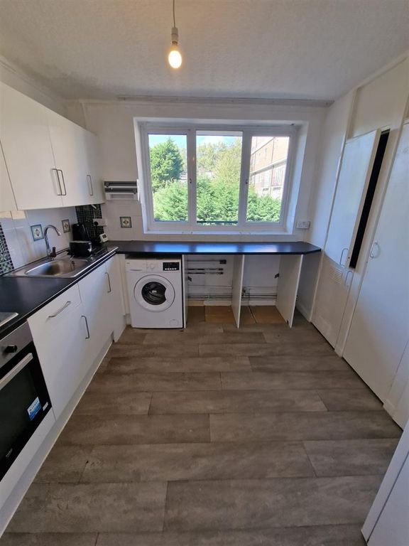 Property photo 3 of 7 11144.Jpg