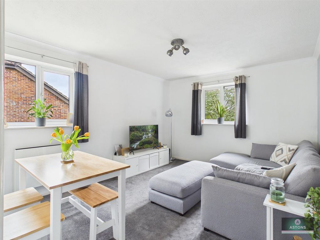 Property photo 3 of 6 Cam02067G0-Pr0247-Still004.Jpg