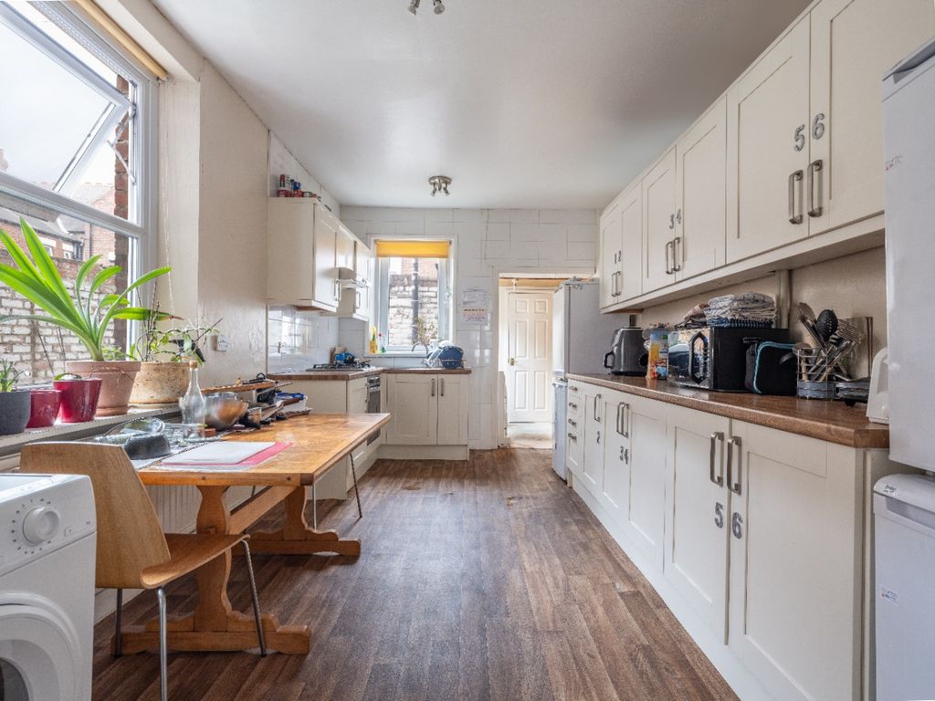 Property photo 3 of 6 3589713