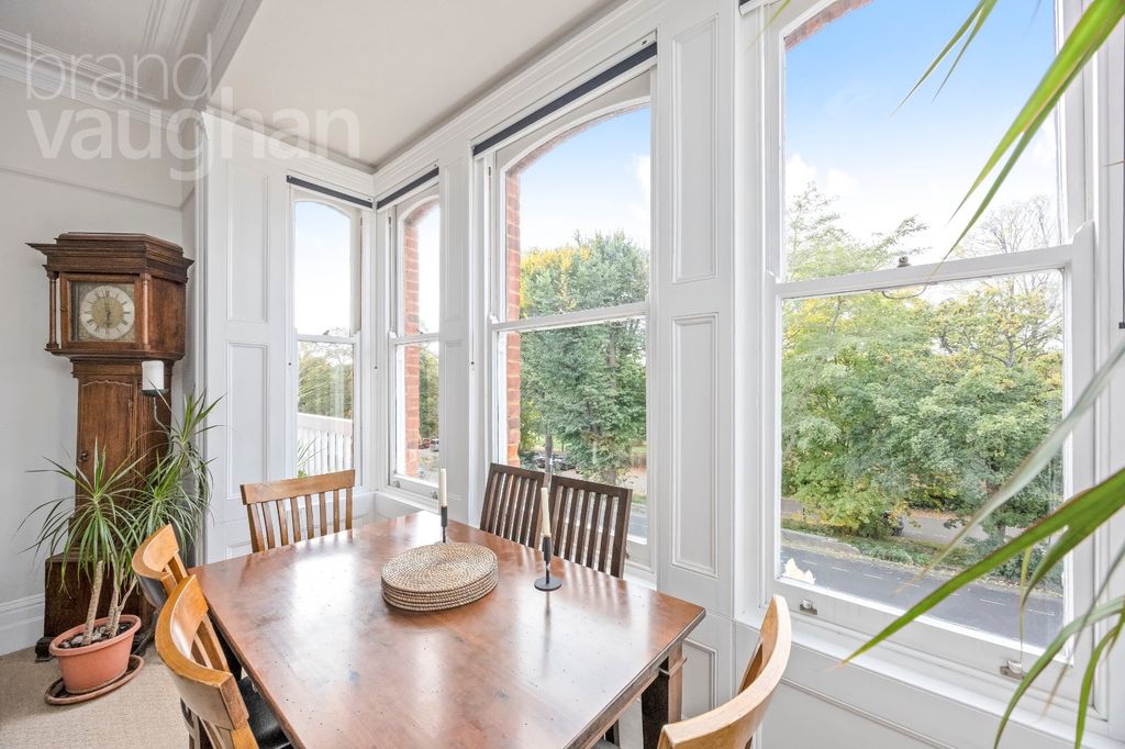 Property photo 3 of 23 Picture No. 02