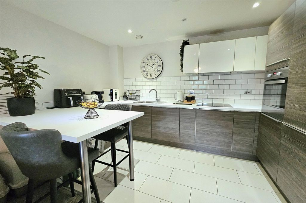 Property photo 3 of 10 Picture No. 07