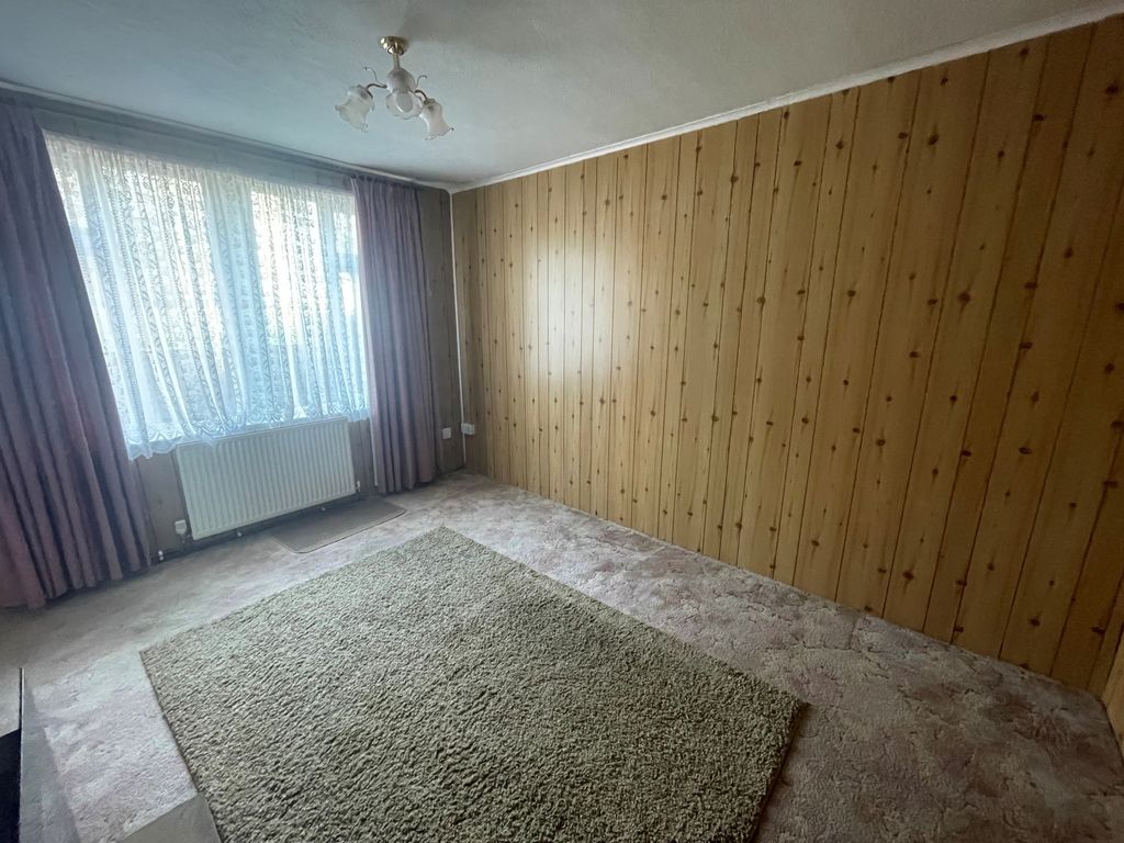 Property photo 2 of 9 Balcony