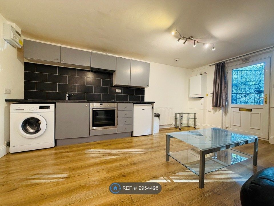 Property photo 3 of 9