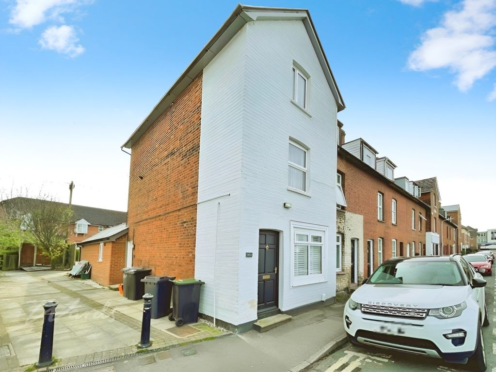 Property photo 1 of 10 Front Priory