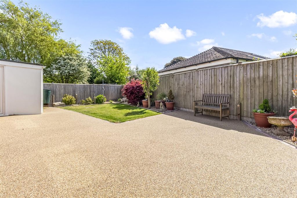 Property photo 2 of 19 36 Elm Park-015.Jpg